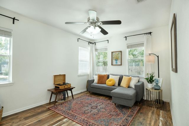 1700 Eubank ST, Georgetown, TX 78626