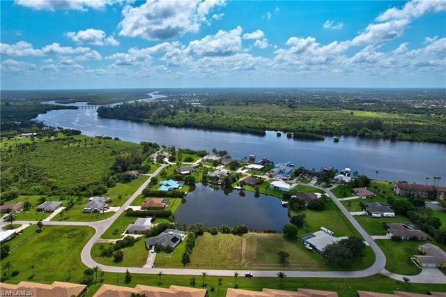 17091 Waters Edge CIR, North Fort Myers, FL 33917