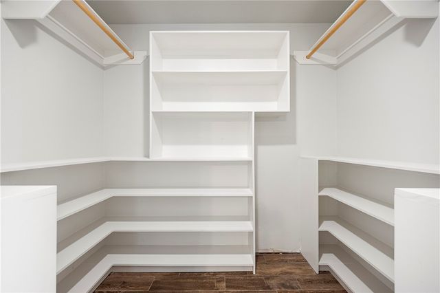 7030 Tree Top Pl, Corpus Christi, TX 78413