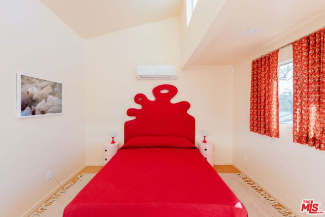 3925 Valley Vista Avenue, Yucca Valley, CA 92284