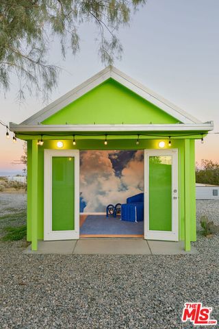 3925 Valley Vista Avenue, Yucca Valley, CA 92284