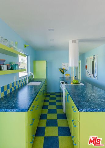 3925 Valley Vista Avenue, Yucca Valley, CA 92284