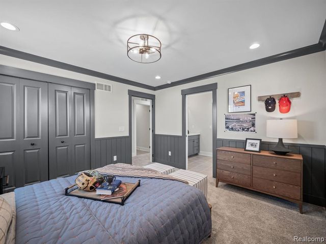 13769 Stone Falcon, Shelby, MI 48315