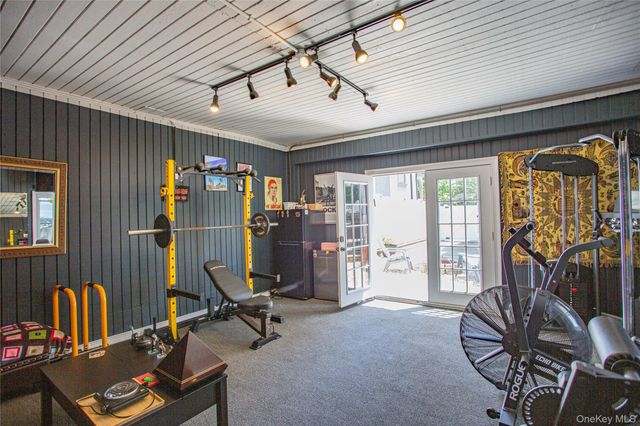 165 W Walnut Street, Long Beach, NY 11561