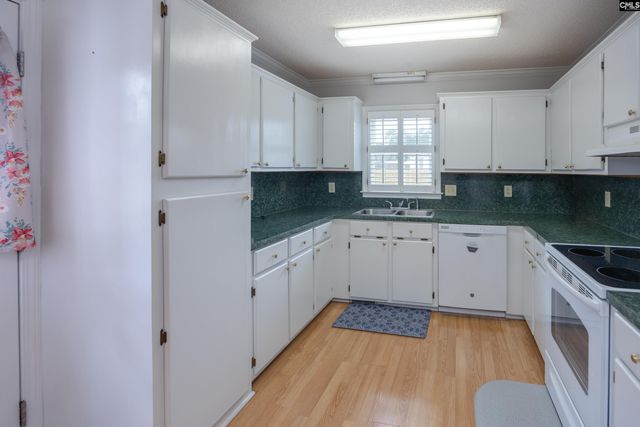 1381 Inverness Forest Drive, Lugoff, SC 29078