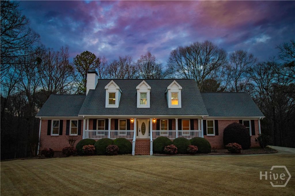 1426 Brighton Place, Loganville, GA 30052