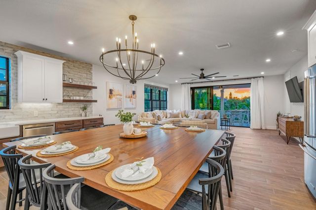 6910 MIDNIGHT PASS ROAD B, Sarasota, FL 34242