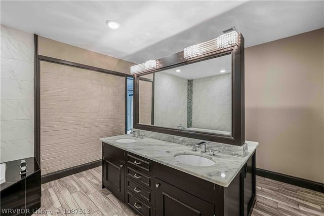 7500 Oxford Place, Fort Smith, AR 72903