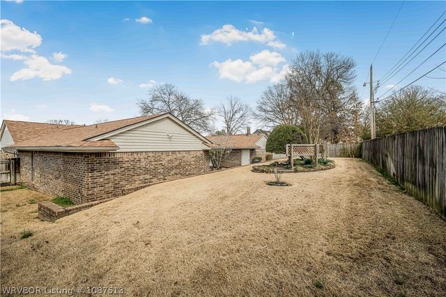 7500 Oxford Place, Fort Smith, AR 72903