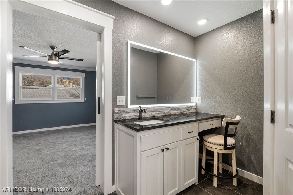 2801 Enid Street 2801 Enid Street