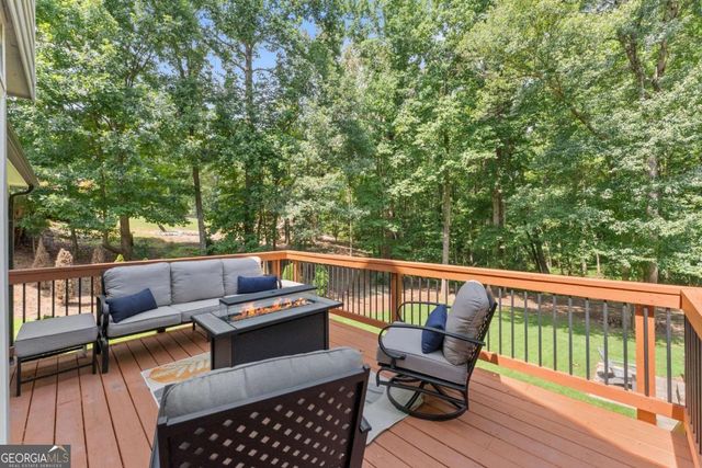 6413 Farm Ridge Court, Flowery Branch, GA 30542