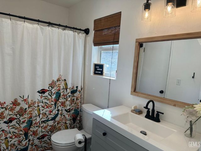 25908 Bear Valley Road, Tehachapi, CA 93561