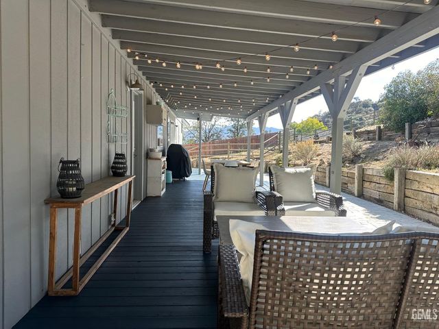 25908 Bear Valley Road, Tehachapi, CA 93561
