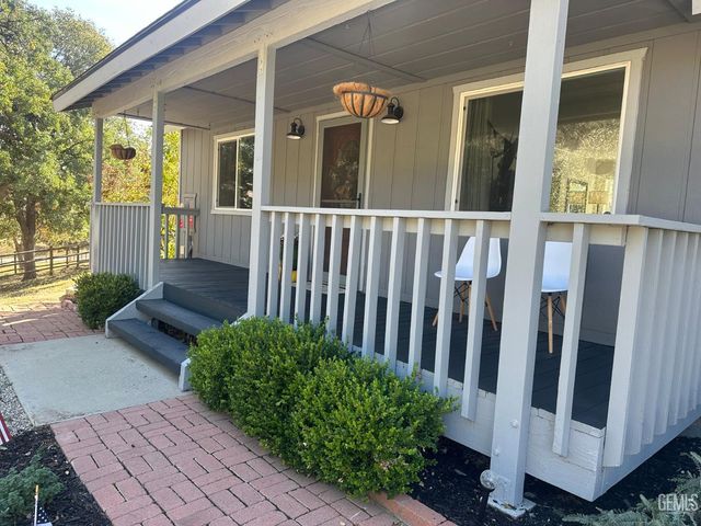 25908 Bear Valley Road, Tehachapi, CA 93561