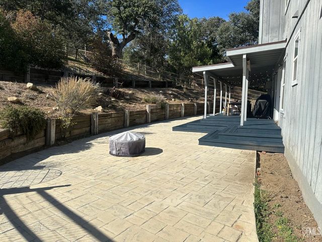 25908 Bear Valley Road, Tehachapi, CA 93561
