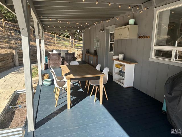 25908 Bear Valley Road, Tehachapi, CA 93561