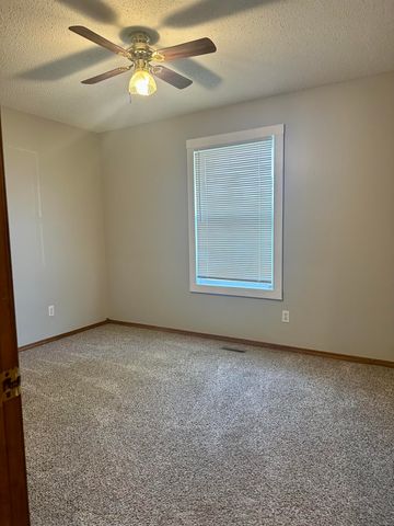 505 E Ozark Jubilee Drive, Nixa, MO 65714