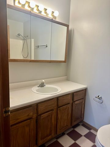 505 E Ozark Jubilee Drive, Nixa, MO 65714