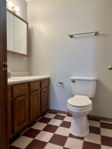 505 E Ozark Jubilee Drive, Nixa, MO 65714