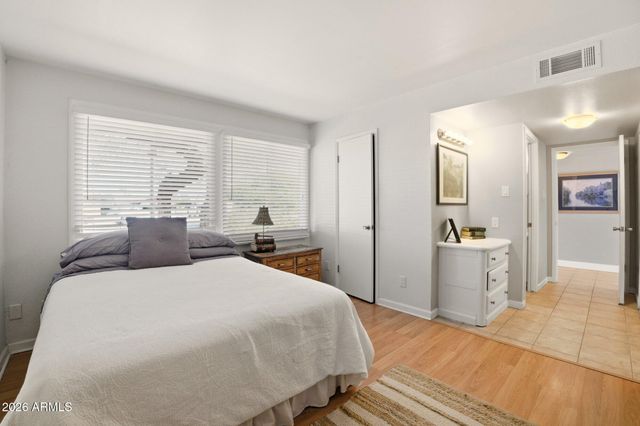 3627 W MAUNA LOA Lane, Phoenix, AZ 85053