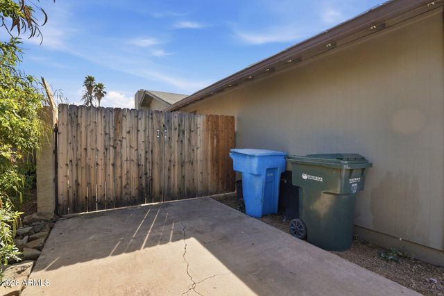 3627 W MAUNA LOA Lane, Phoenix, AZ 85053