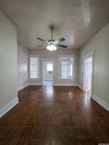 124 E Ashby Pl Apt 6, San Antonio, TX 78212