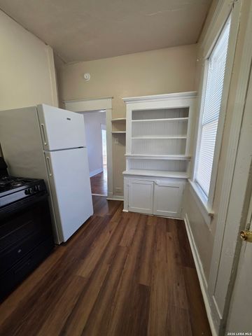 124 E Ashby Pl Apt 6, San Antonio, TX 78212