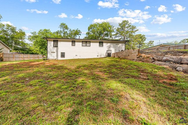 4154 Vallie Drive, Macon, GA 31204