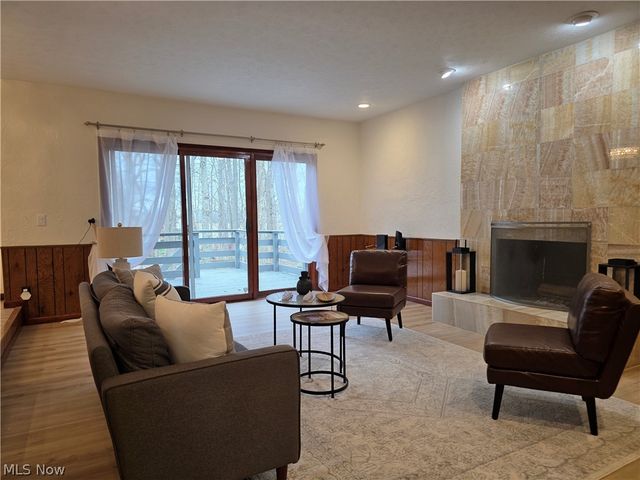 5009 Lansdowne Drive, Solon, OH 44139
