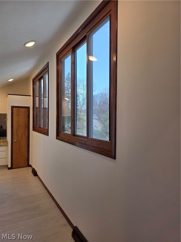 5009 Lansdowne Drive, Solon, OH 44139