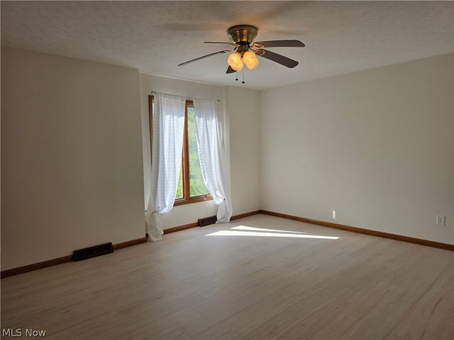 5009 Lansdowne Drive, Solon, OH 44139