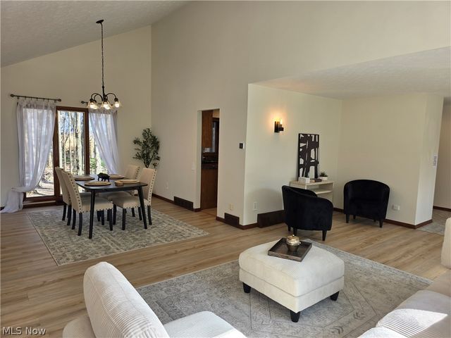 5009 Lansdowne Drive, Solon, OH 44139