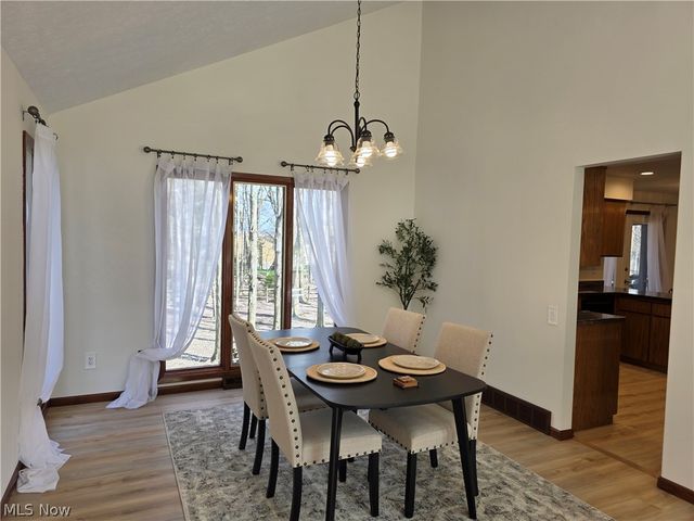 5009 Lansdowne Drive, Solon, OH 44139