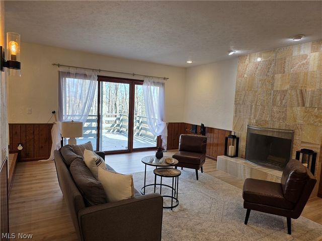5009 Lansdowne Drive, Solon, OH 44139