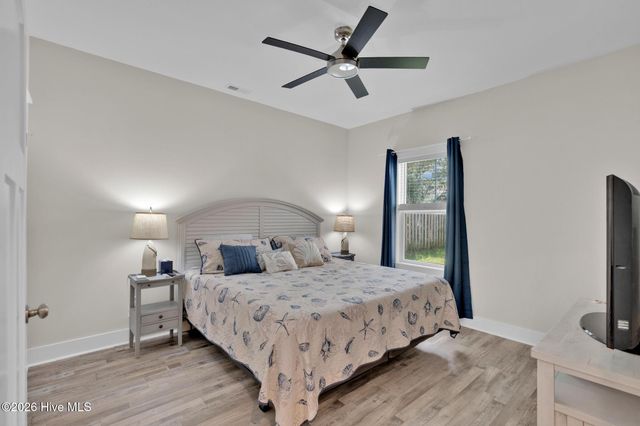 125 NE 15th Street, Oak Island, NC 28465
