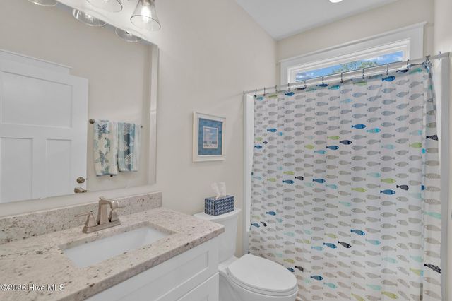 125 NE 15th Street, Oak Island, NC 28465