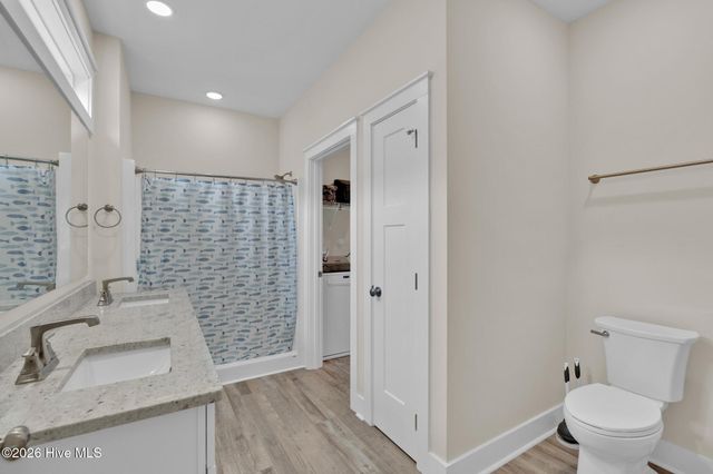 125 NE 15th Street, Oak Island, NC 28465