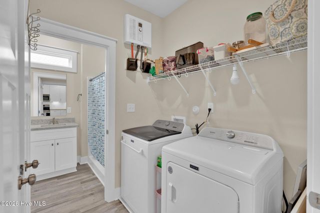 125 NE 15th Street, Oak Island, NC 28465