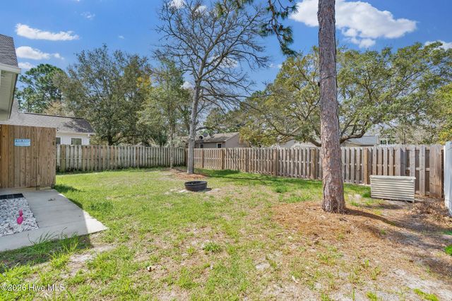 125 NE 15th Street, Oak Island, NC 28465