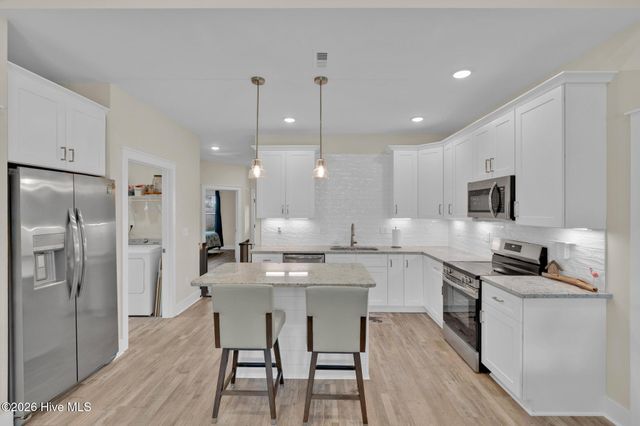 125 NE 15th Street, Oak Island, NC 28465