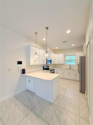 6690 54TH AVENUE N, St Petersburg, FL 33709