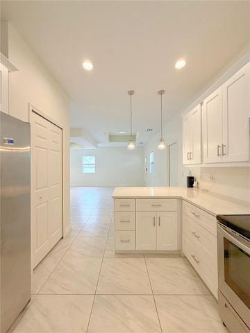 6690 54TH AVENUE N, St Petersburg, FL 33709
