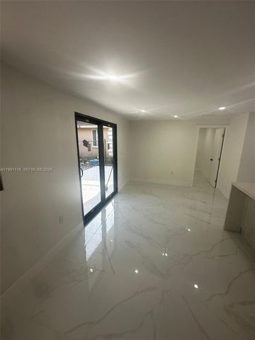 2110 NW 43rd St, Miami, FL 33142