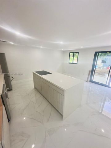 2110 NW 43rd St, Miami, FL 33142