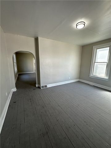 1603 Morris St, New Castle, PA 16102