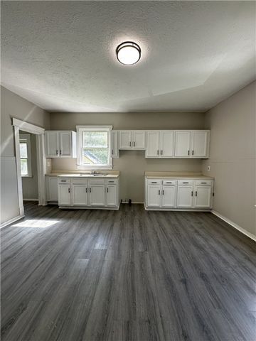 1603 Morris St, New Castle, PA 16102