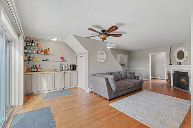 7128 Lazy Lane, Harsens Island, MI 48028