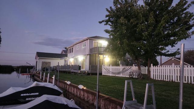 7128 Lazy Lane, Harsens Island, MI 48028