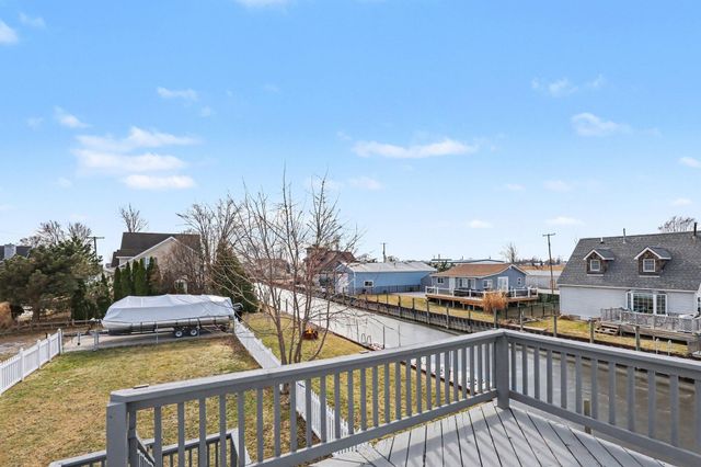 7128 Lazy Lane, Harsens Island, MI 48028