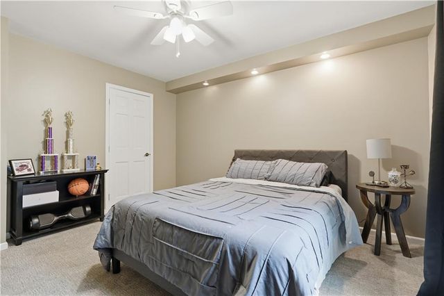 1704 NW Weatherstone Drive, Blue Springs, MO 64015